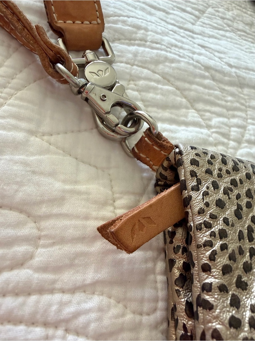 Consuela Wesley Uptown Pebbled Texture Leather Crossbody Wallet Magnetic Closure - Picture 13 of 15